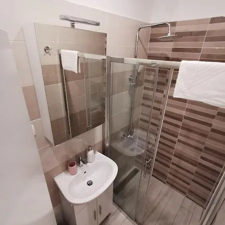 Martina Apartment Banjol